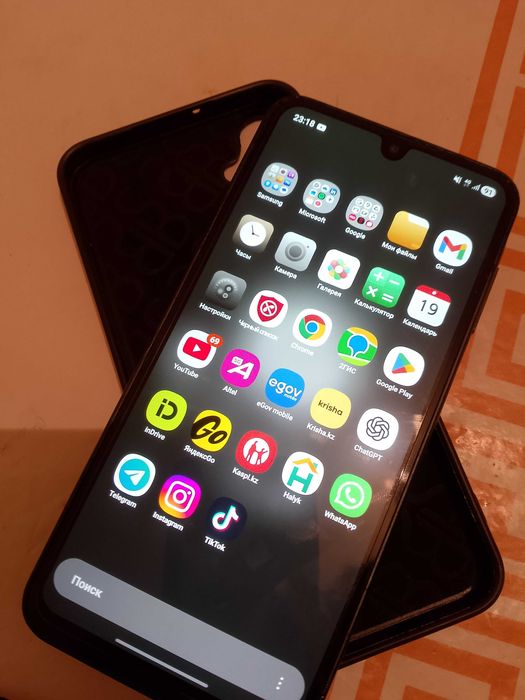 Самсунг А16  256 гб