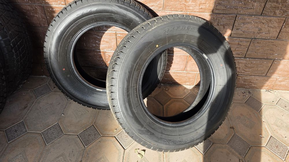 Продам зимние шины Roadx