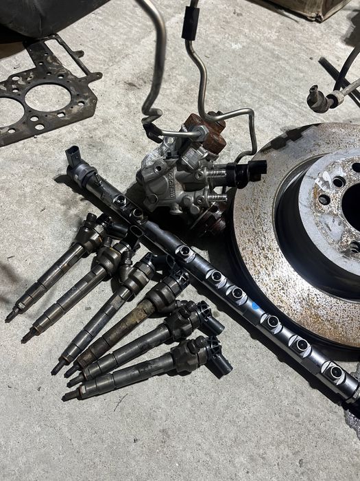 Дюзи помпа бмв/bmw f10 f11 f30 f15 f16 бмв помпа дюзи рейл ф10 ф15 ф30