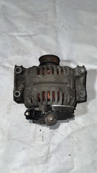 Привозной генератор Opel Vectra.
