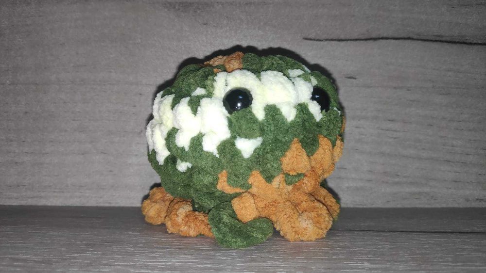 Caracatiță croșetată handmade – realizată la comandă