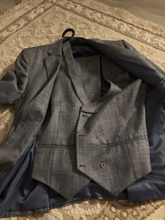 Кастюм тройка б