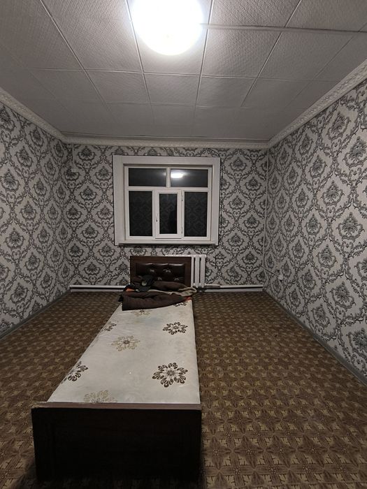 1 комнатную квартиру Сергели Спутнике в деревянном доме. 2/2  Титан