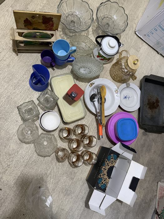 Посуды разные чайник т.б