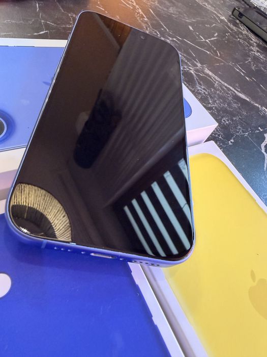 Iphone 16 128GB Blue