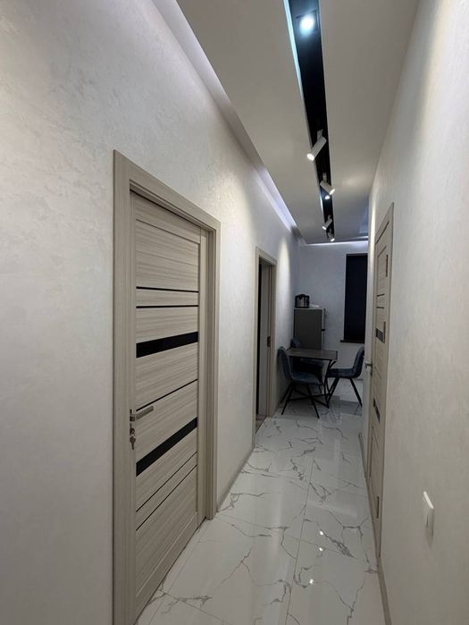 Зудлик билан сотилади 2 хона 42м² ново-ка 4 этаж узбекистанске холодил