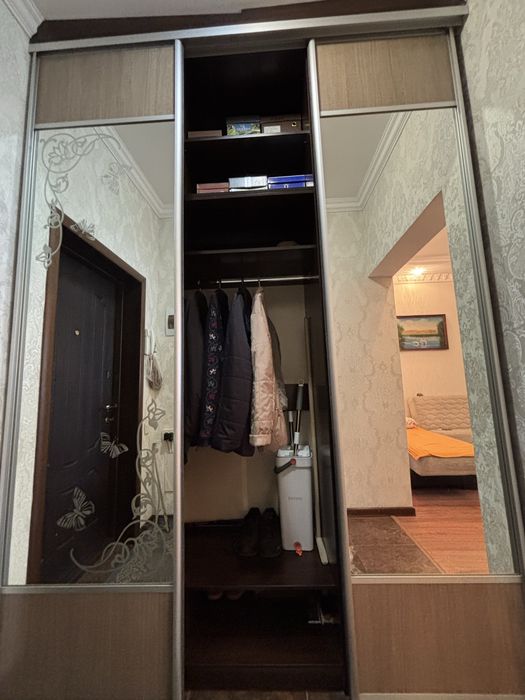 Продается шкаф-купе