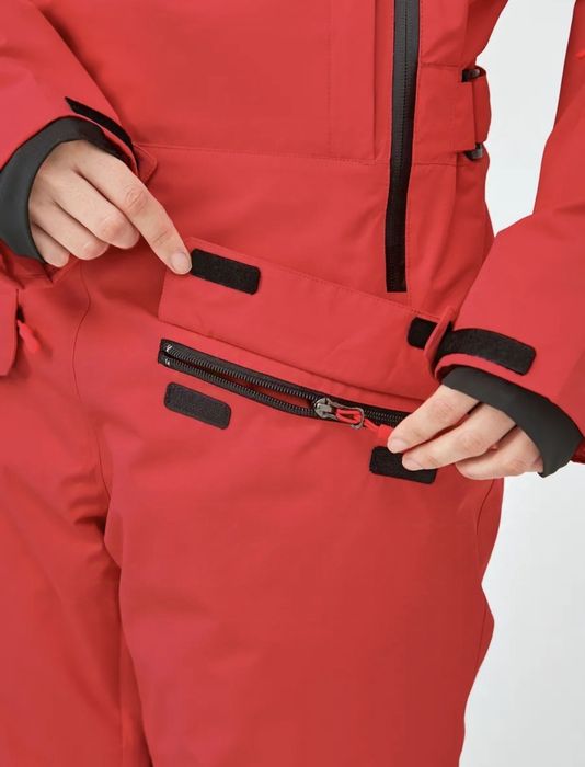 Горнолыжный комбинезон,костюм лыжный