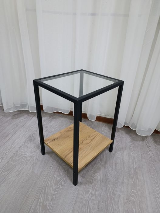 Столик в стиле гранж