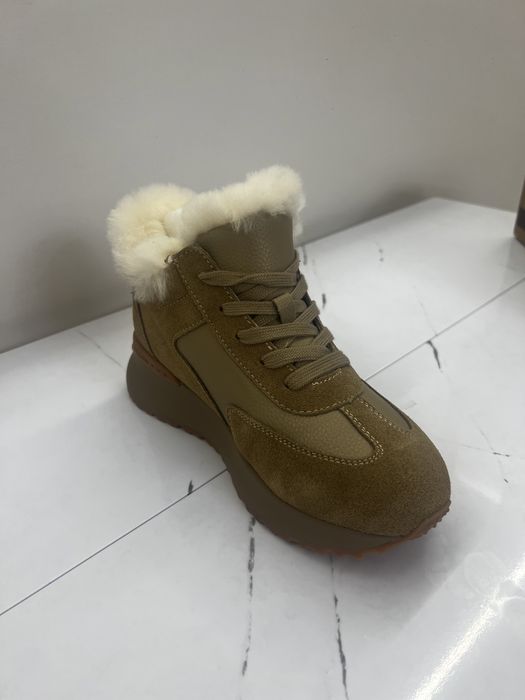 зимние кроссовки