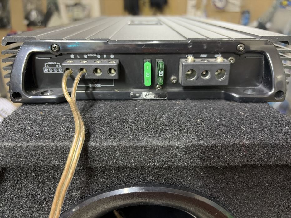 Сабвуфер с усилителем