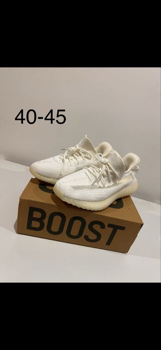 Yeezy 350 multe modele RASPUND DECAT PE WHATSAPP