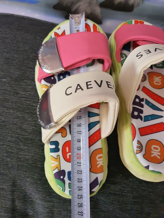 Красиви дамски чехли