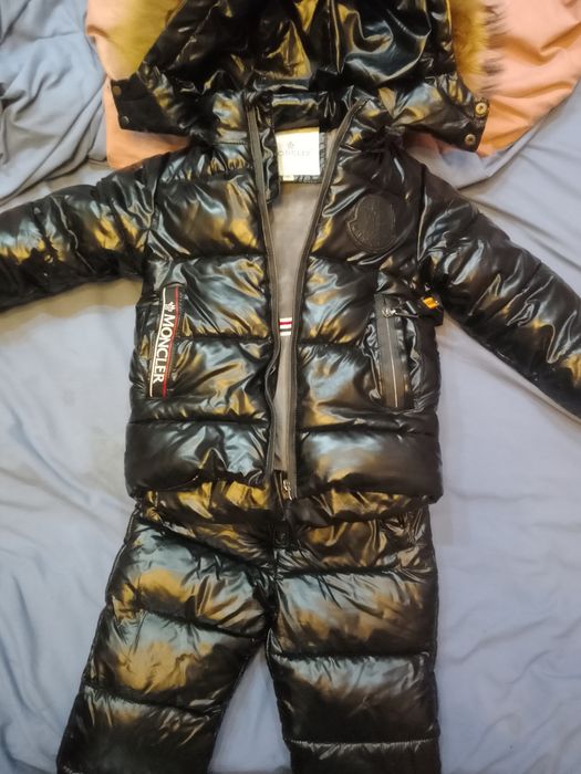 Продам детский зимний комбинезон