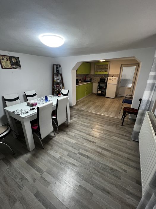 Proprietar vand casa in satul Harsesti