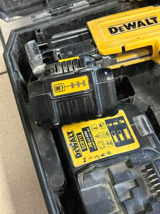 Винтоверт за гипскартон Dewalt