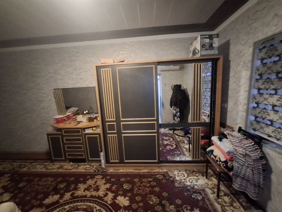 uy sotiladi bozsu 6 sotu 9 hona