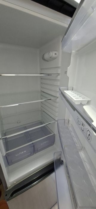 Холодильник Artel  Б/У высота 176см в хорошем состоянии