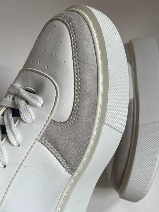 Красивые кроссовки и макасины