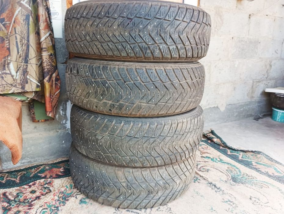 Продам шины марки Yokohama R17