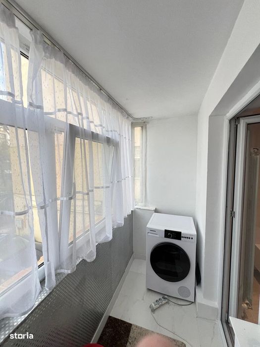Apartament cu 3 camere , mobilat si utilat, in centru