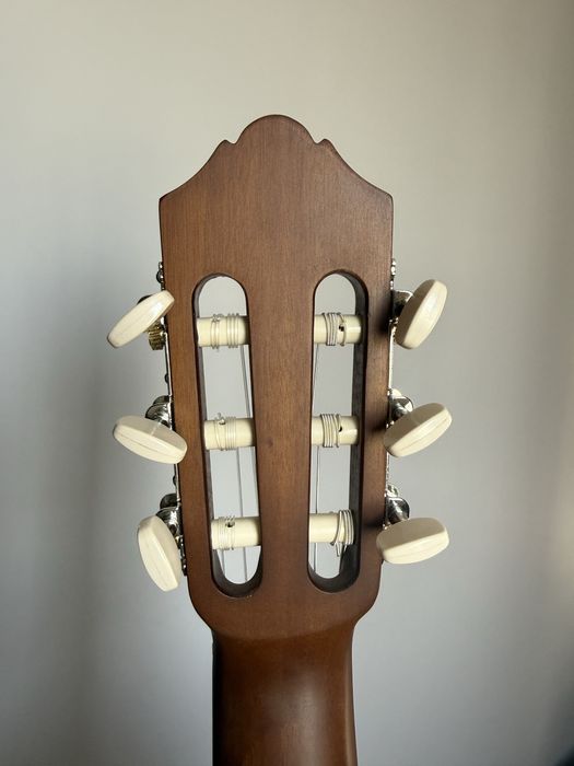 Гитара Yamaha C40