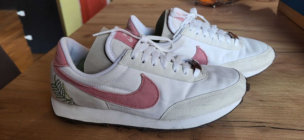 Nike Daybreak SE "Pagoda" (част от колекцията „Flora Pack“) - КАТО НОВИ!