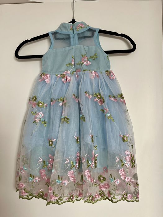 НОВА Детска Рокля размер 100 см