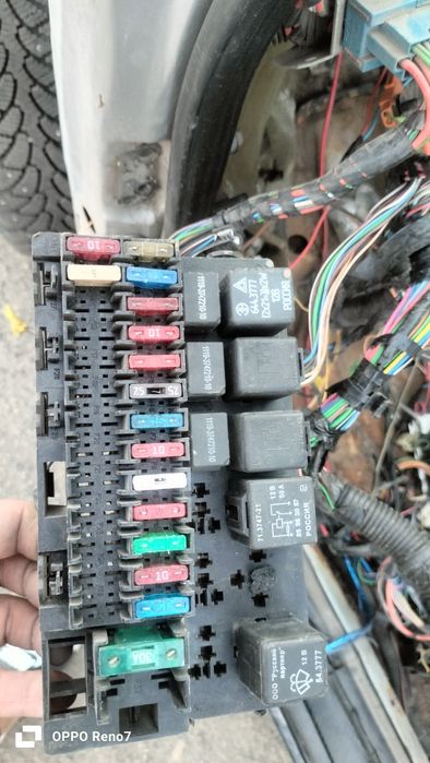 Продам запчасти на Приору -1