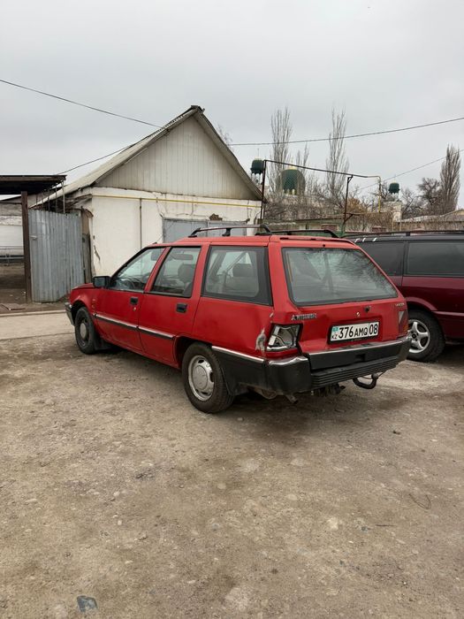 Продам митсубишн Лансер ,1987,