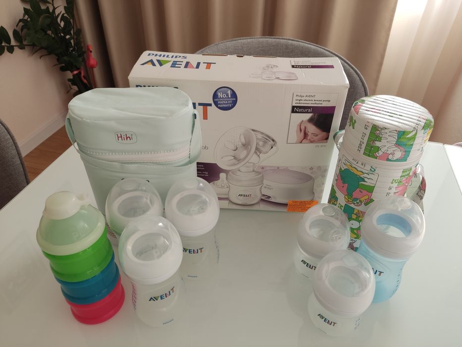 Аvent електрическа помпа за кърма с подарък к-т шишета и термо кутии