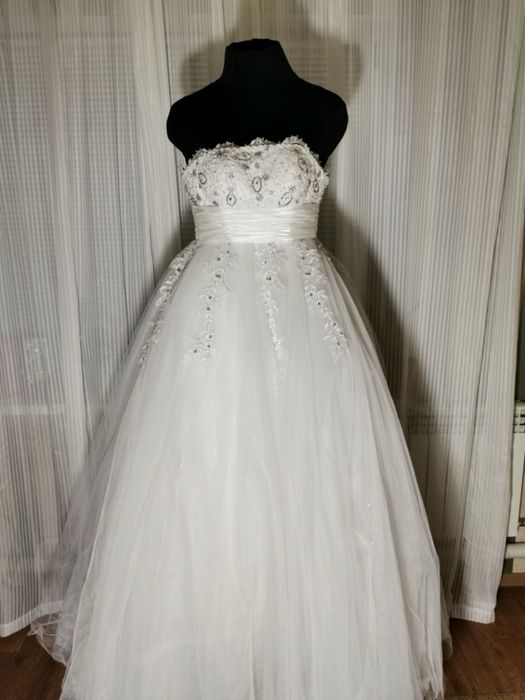 Распродажа свадебных платьев