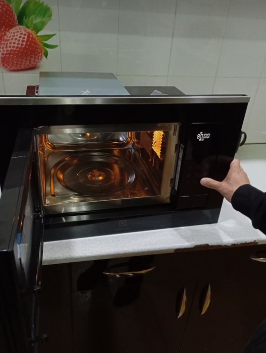 Микроволновая печь