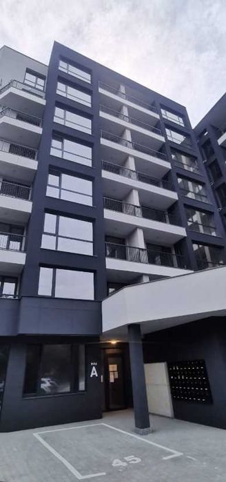 Продава се Двустаен апартамент в Пловдив, Център - 70 кв.м за 944 €/кв.м - Снимка #1