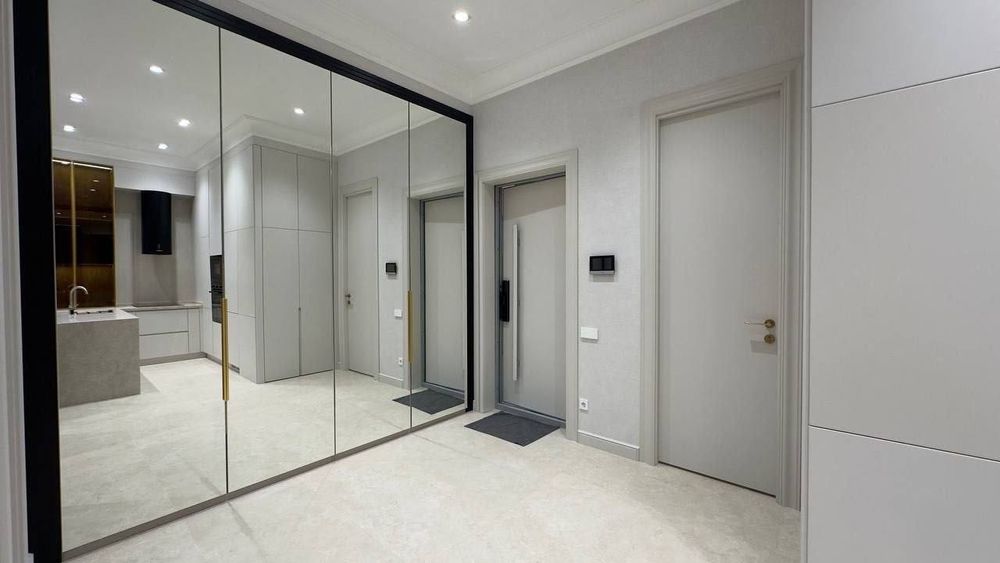 Mirabad Avenue Продается 2 комнатная квартира ремонт ул.Кунаева