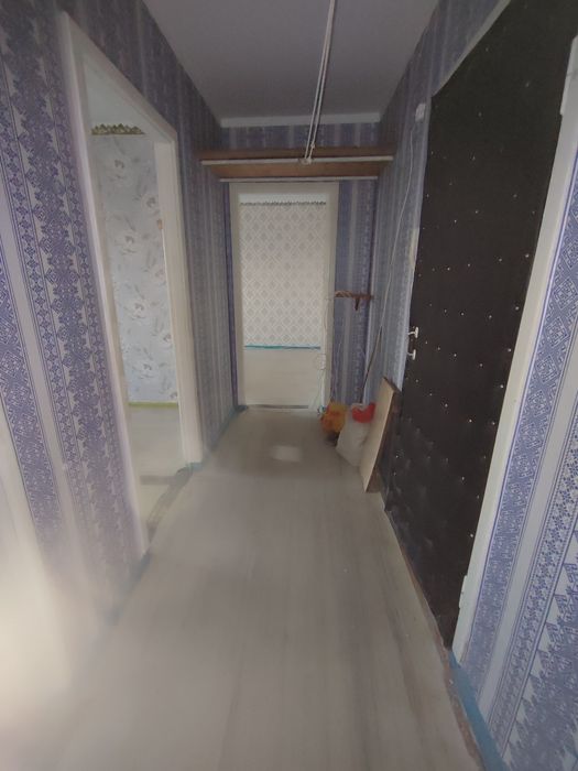 Продается 2-комн (6-50, 5 эт)