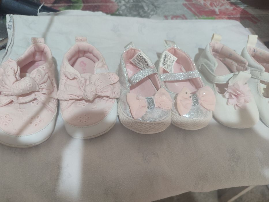 Продам пинетки фирменные