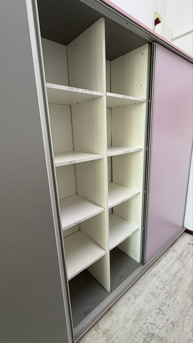 Dulap de birou sau sifonier