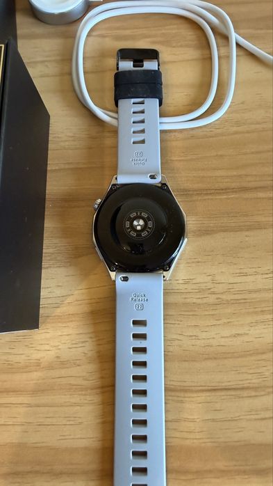 Смарт часовник HUAWEI GT6 46mm