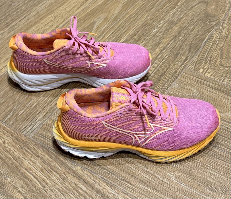 Маратонки Mizuno Wave Rider 26 x ROXY