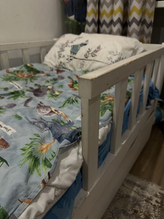 Кровать детская с матрасом