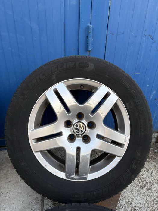 Set Jante Aliaj R15 Originale VW Golf 4 / Bora 5x100 cu Anvelope Michelin 195/65/15