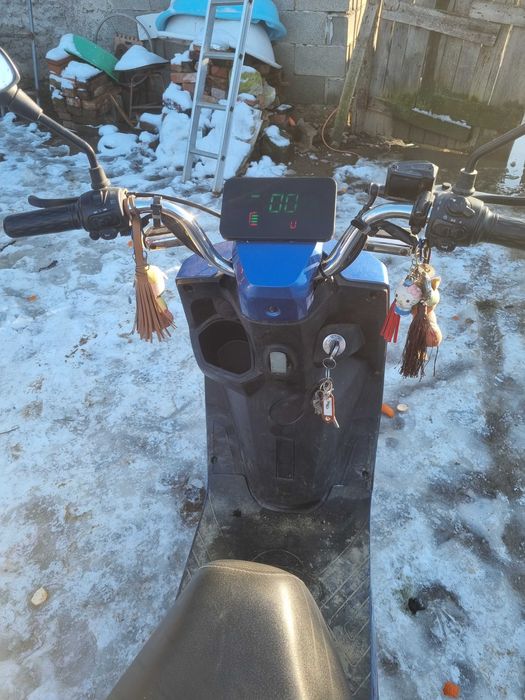 Vand scuter electric