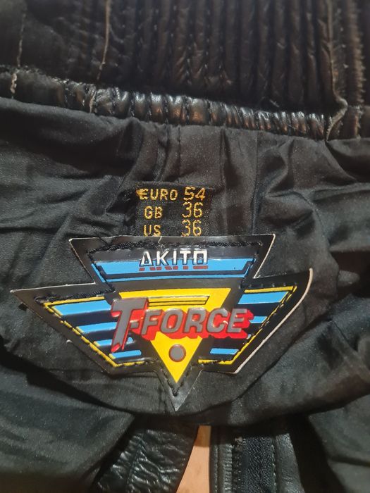 Pantaloni motocicleta scuter.