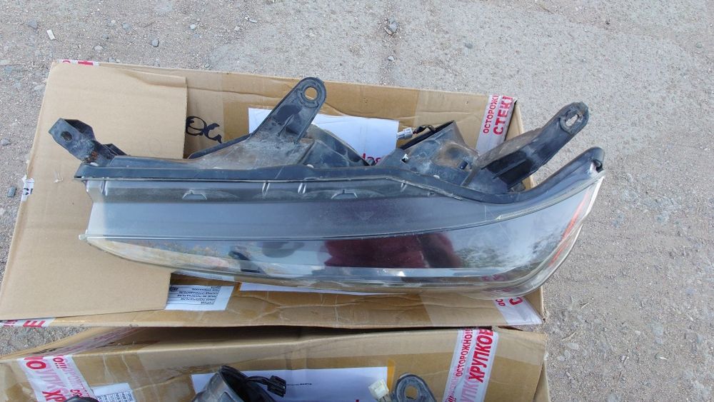 Фары Toyota 4Runner