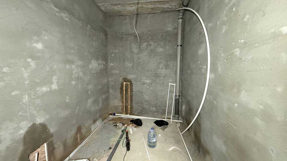 Медиапарк Шахар хокияти 1 қаватда 2 хонали квартира сотилади. ID: 1605