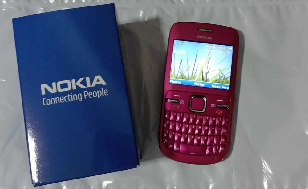Vand Nokia c3 Roz ca NOU
