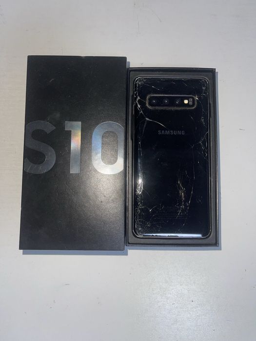 Продам Samsung S10 128gb