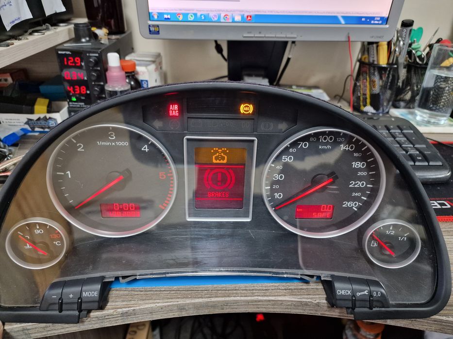 Червен километраж audi a4 b6 от 2002 до 2004-та година-обучение!