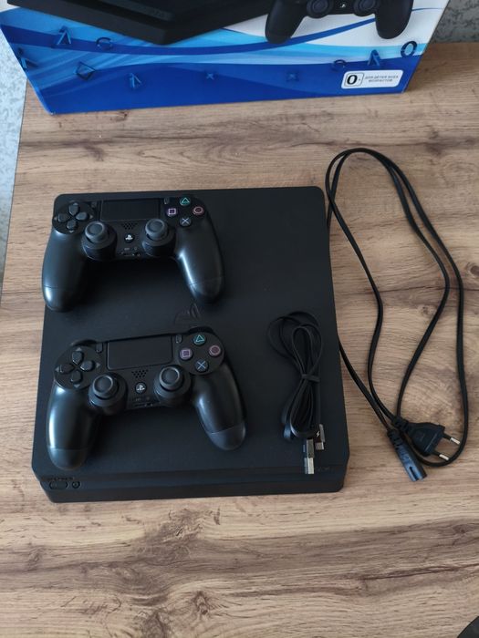 PS4 Slim 1TB + 2 геймпада | Подписка Extra до 2027 года!